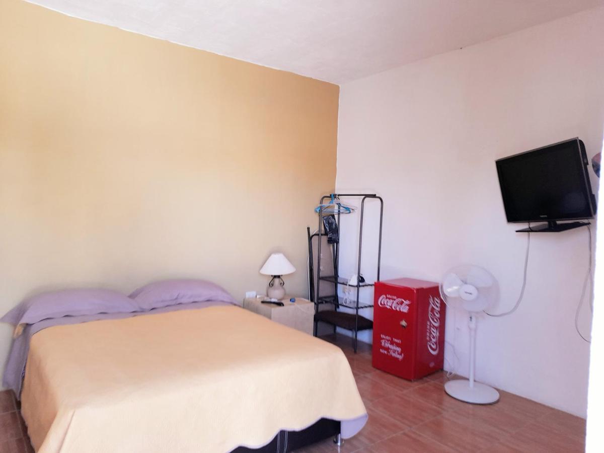 Suite Amplia Privada A 8 Min Del Centro Aguascalientes Bagian luar foto